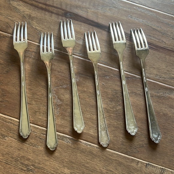 WM. A. Rogers Overlaid - Vintage - Set of 6 - Forks - Picture 11 of 11